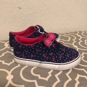Kids shoes size 13